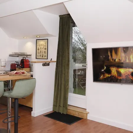 Daire Rooftop - Cosy Flat Centre *